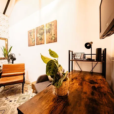 Apartman Atelier Numero 5, Loft Industriel Cosy Centre
