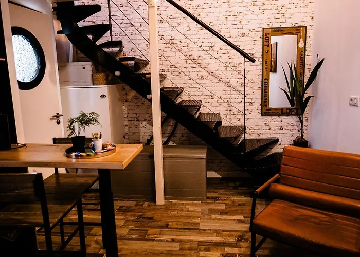 Atelier Numero 5, Loft Industriel Cosy Centre